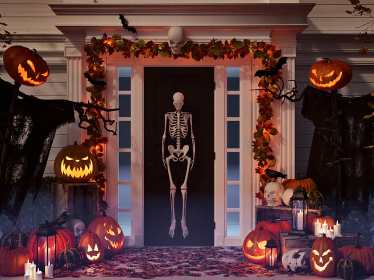 Is Your Home Halloween-Ready? 9 Tips For How To Haunt Your House!