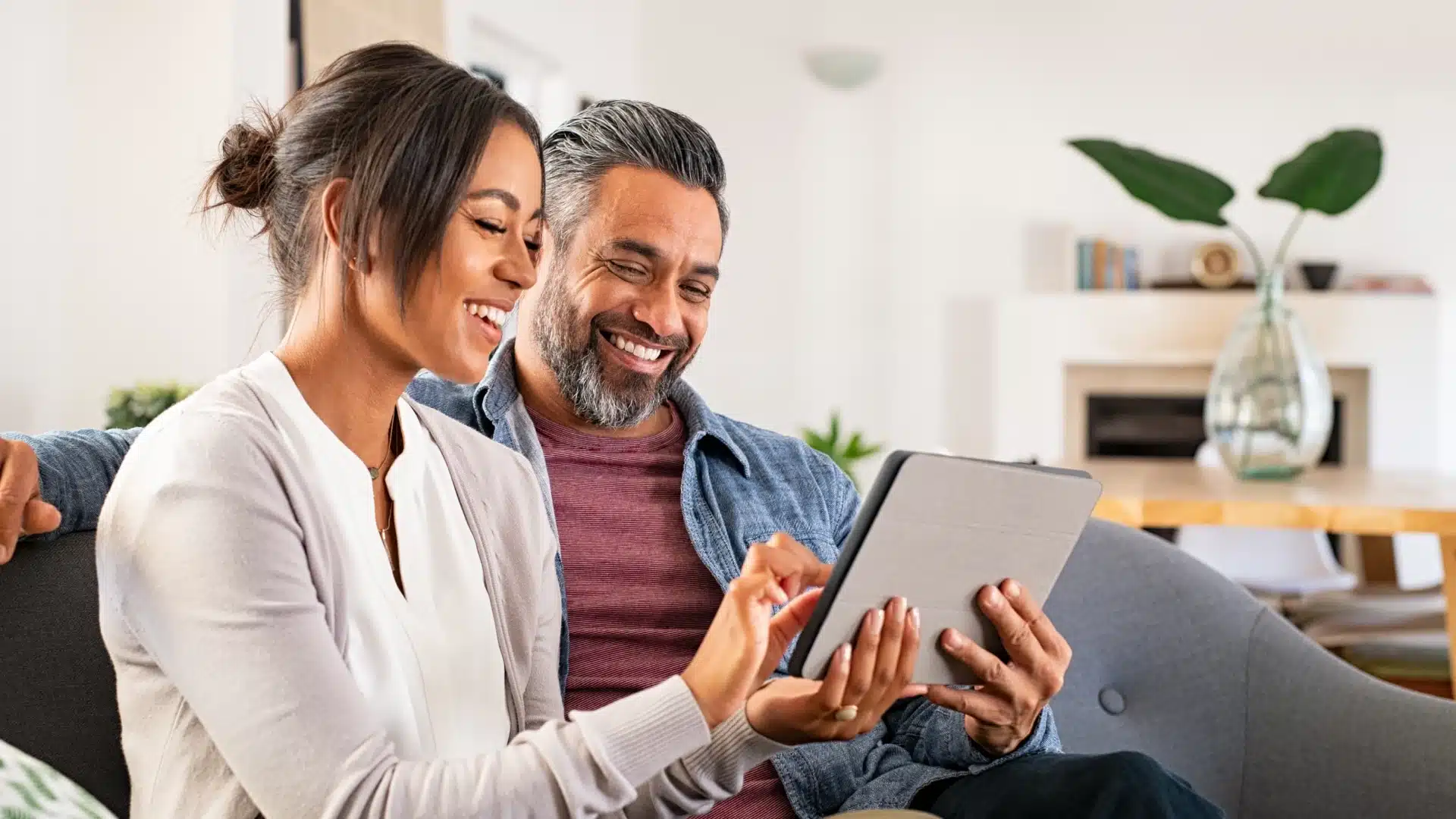 couple doing online banking